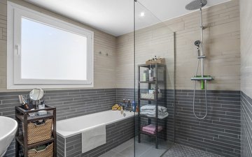 Property slide 20