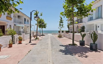 Property slide 25