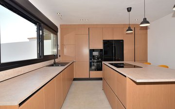 Property slide 17