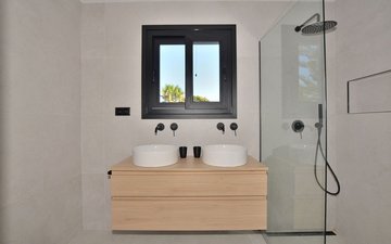 Property slide 22