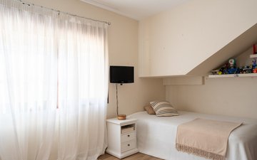 Property slide 20
