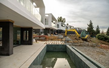 Property slide 18