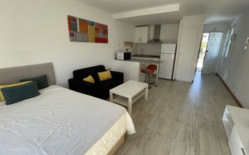 Property slide 25