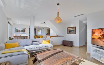 Property slide 10