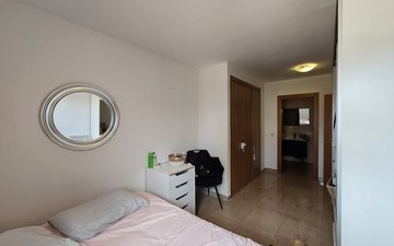 Property slide 10