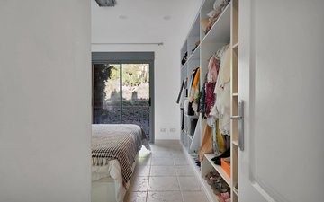 Property slide 21