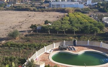 Property slide 7