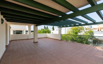 Property slide 16
