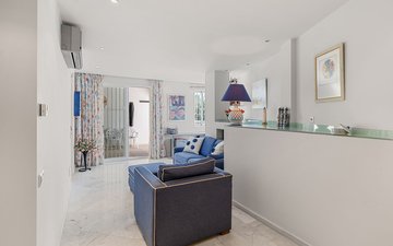 Property slide 32