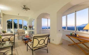 Property slide 40