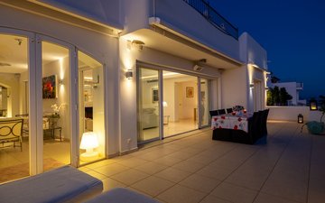 Property slide 44