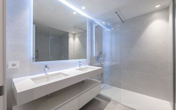 Property slide 10
