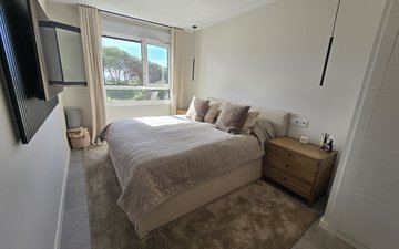 Property slide 22