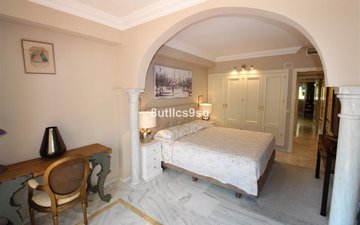 Property slide 22