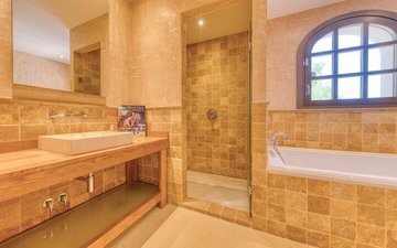 Property slide 18