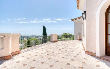 Property slide 33