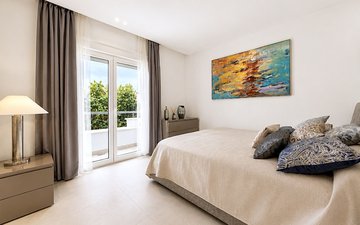Property slide 19