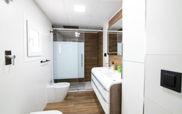 Property slide 15