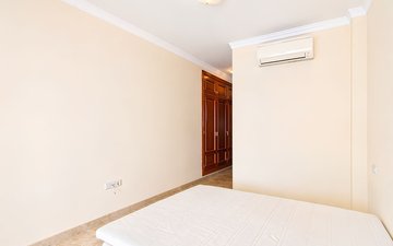 Property slide 20