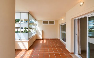 Property slide 25