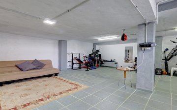 Property slide 21