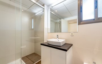 Property slide 20