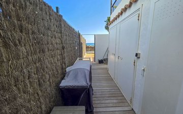 Property slide 28