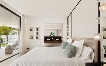 Property slide 14