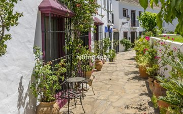 Property slide 28