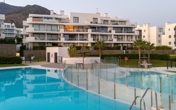Property slide 61