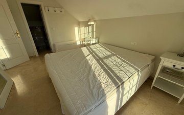 Property slide 22