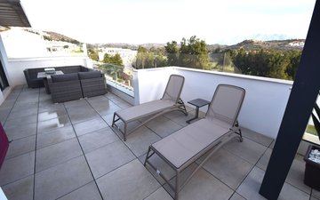 Property slide 14