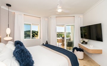 Property slide 17