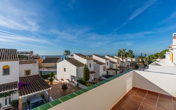 Property slide 17