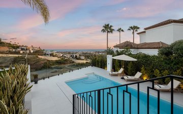 Property slide 17