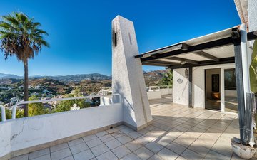Property slide 25