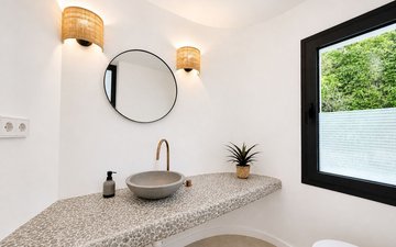 Property slide 24