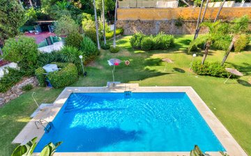 Property slide 19