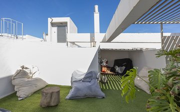 Property slide 25
