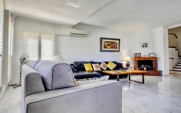 Property slide 19