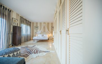 Property slide 20