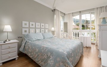 Property slide 16