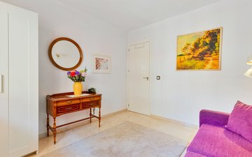 Property slide 17