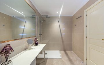 Property slide 17