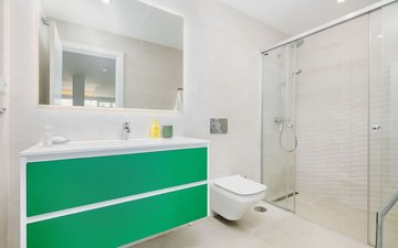 Property slide 21