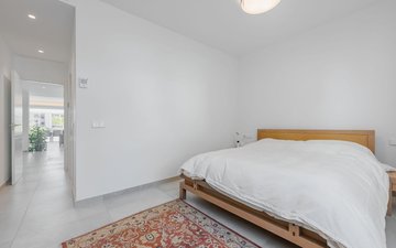 Property slide 30