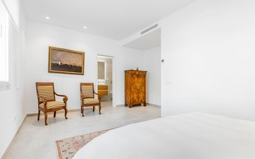 Property slide 31