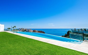 Property slide 44