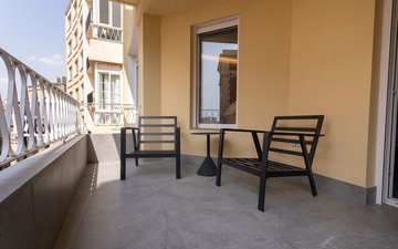 Property slide 32