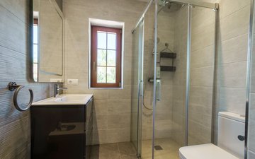 Property slide 21